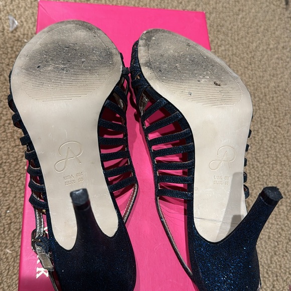 Beautiful party sparkling blue shoes - Picture 3 of 4